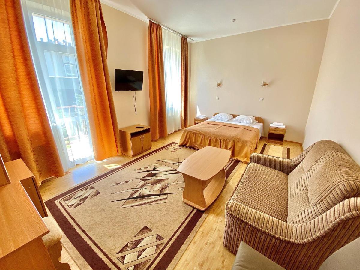 Hotel Orion Morshyn Buitenkant foto