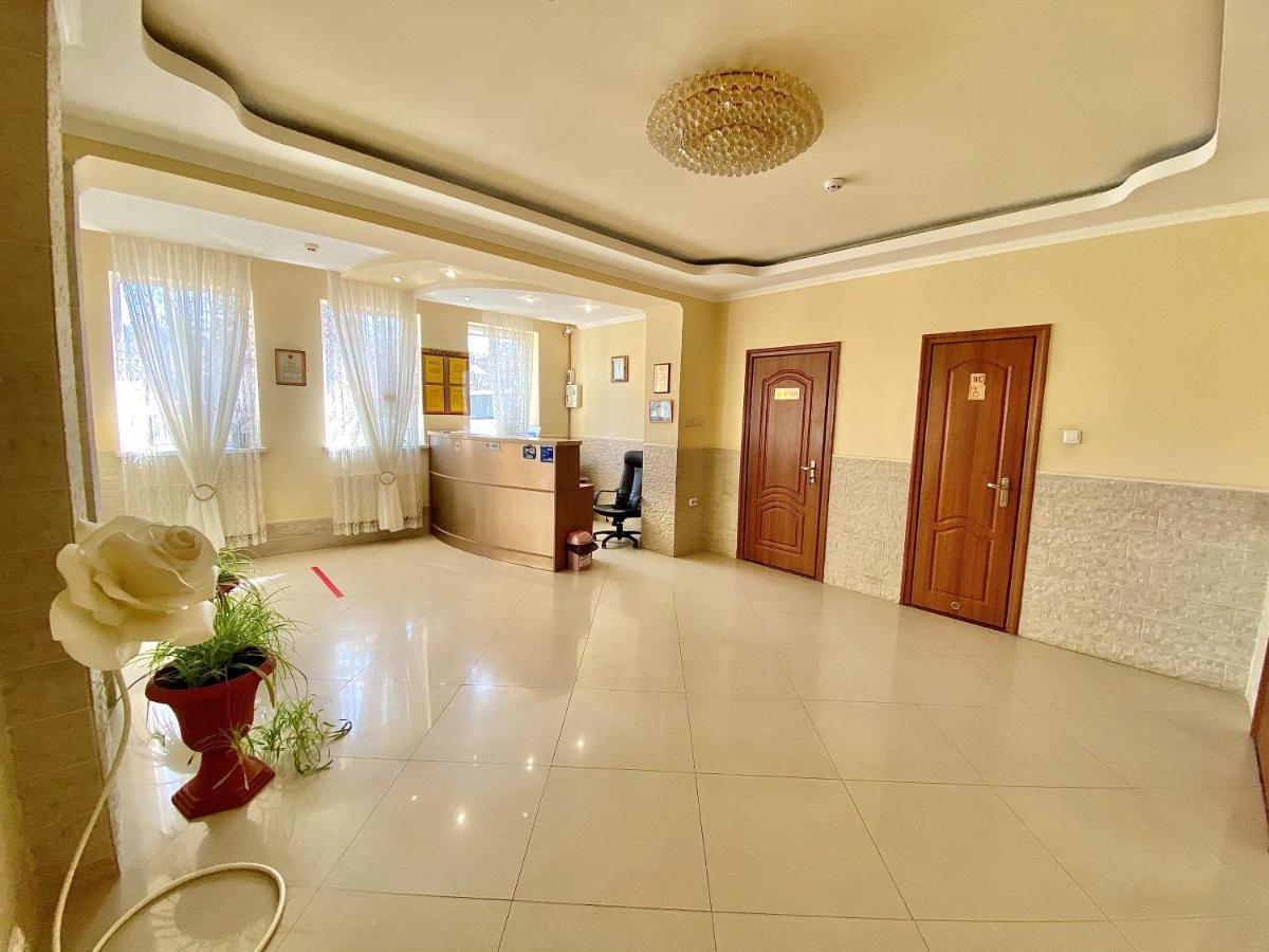 Hotel Orion Morshyn Buitenkant foto