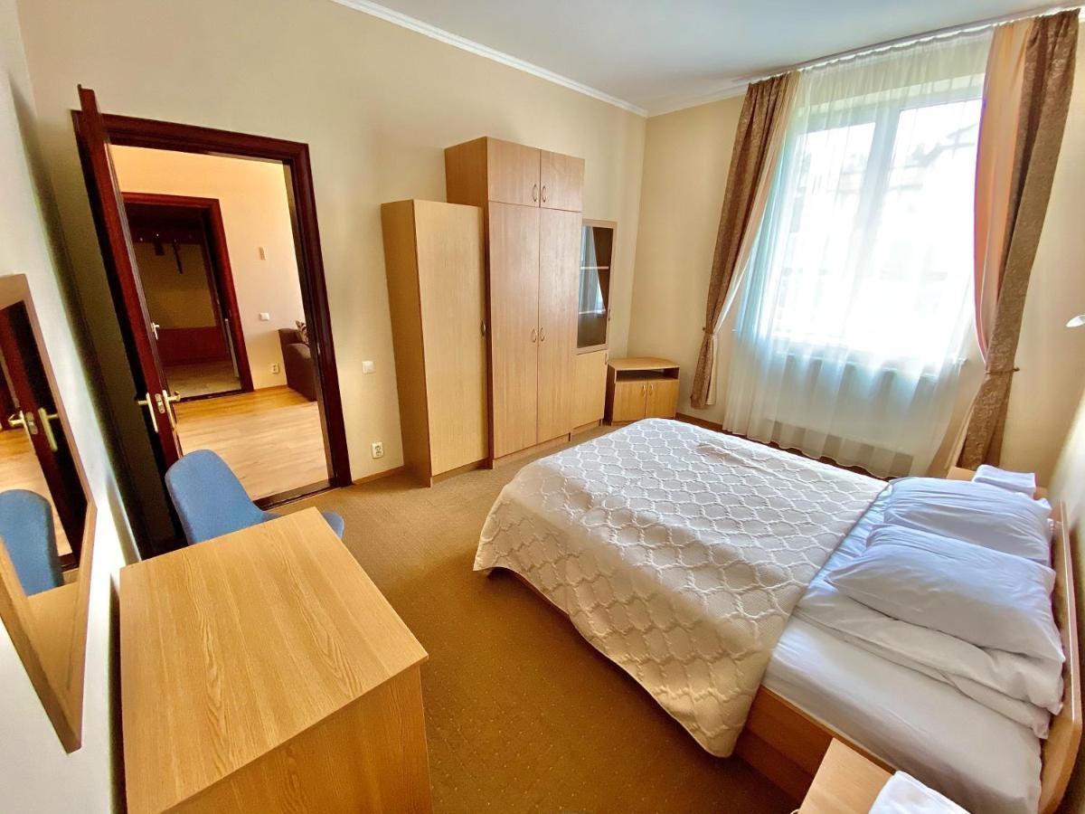 Hotel Orion Morshyn Buitenkant foto